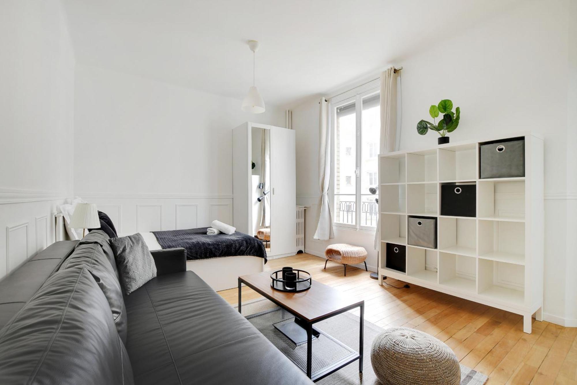 Louvre In Saint-germain Ideal For Visiting