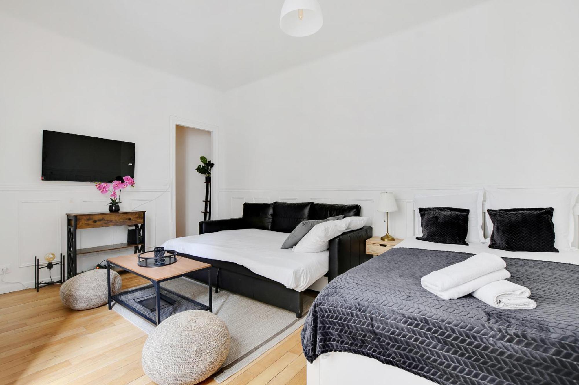 Louvre In Saint-germain Ideal For Visiting Apartment Paris